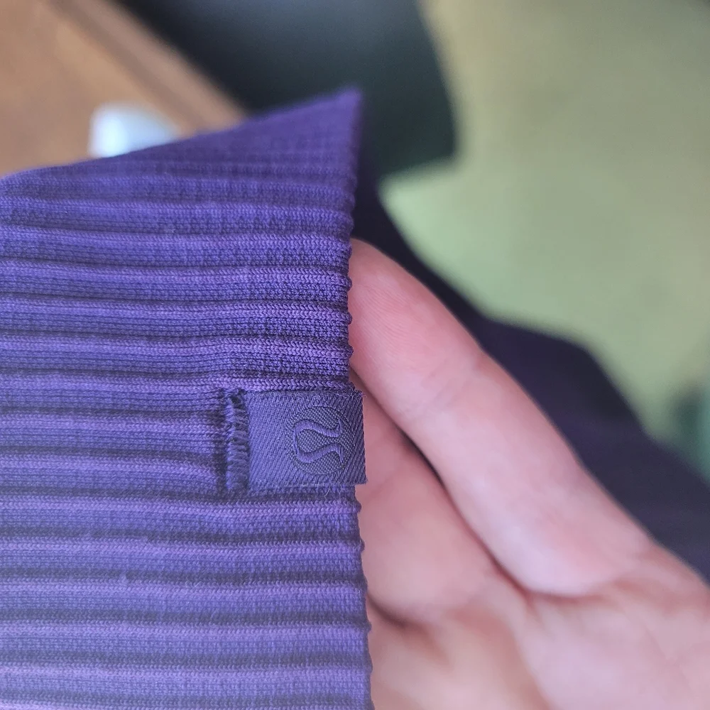 **sold**  Lululemon 3/4 zip pullover. - Picture 5 of 5